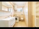 Apartementen Goge - modern: A1(6), A2(5) Vodice - Riviera Sibenik  - Appartement - A1(6): badkamer met toilet