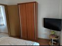 Apartementen Jak - parking and BBQ: A1(2), A2(2), A3(4) Vodice - Riviera Sibenik  - Appartement - A3(4): slaapkamer