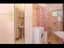 Apartementen Gorda - 50m from the sea: A1(2+2) Kastel Gomilica - Riviera Split  - Appartement - A1(2+2): badkamer met toilet