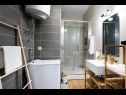Apartementen Sunny - 100 m from sea: A1(2+1) Kastel Stafilic - Riviera Split  - Appartement - A1(2+1): badkamer met toilet