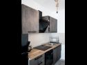 Apartementen Sunny - 100 m from sea: A1(2+1) Kastel Stafilic - Riviera Split  - Appartement - A1(2+1): keuken
