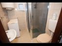 Apartementen Božo - in centre: A1(3+1) Split - Riviera Split  - Appartement - A1(3+1): badkamer met toilet