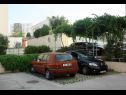 Apartementen Slava - close to the mall: A1(3+1) Split - Riviera Split  - parkeerplaats