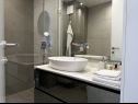 Apartementen Lux - with private pool: A1(4+2) Split - Riviera Split  - Appartement - A1(4+2): badkamer met toilet