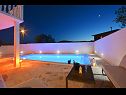 Apartementen Zeljko - with pool : A1(6) Marina - Riviera Trogir  - zwembad