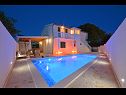 Apartementen Zeljko - with pool : A1(6) Marina - Riviera Trogir  - huis