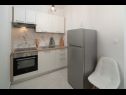 Apartementen Lux 1 - heated pool: A1(4), A4(4) Marina - Riviera Trogir  - Appartement - A1(4): keuken