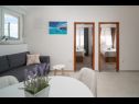 Apartementen Lux 1 - heated pool: A1(4), A4(4) Marina - Riviera Trogir  - Appartement - A1(4): eetkamer