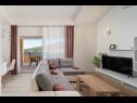 Apartementen Lux 2 - heated pool: A2(4+2), A3(4+2) Marina - Riviera Trogir  - Appartement - A3(4+2): woonkamer