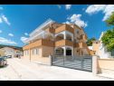 Apartementen Lux 2 - heated pool: A2(4+2), A3(4+2) Marina - Riviera Trogir  - huis