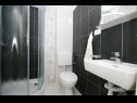Vakantiehuizen Viki - with heated pool: H(6+1) Plano - Riviera Trogir  - Kroatië  - H(6+1): badkamer met toilet
