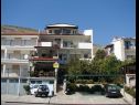 Apartementen Milka - 100m from the sea A1(4), A2(2+1) Seget Donji - Riviera Trogir  - huis