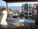 Apartementen Milka - 100m from the sea A1(4), A2(2+1) Seget Donji - Riviera Trogir  - Appartement - A1(4): terras