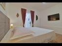 Apartementen Kati - garden: A1(4), A2(2+1) Seget Donji - Riviera Trogir  - Appartement - A2(2+1): slaapkamer