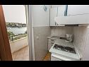 Apartementen Mare - 30 m from pebble beach: SA1(2), SA2(2), A3(4), A4(4), A5(8) Seget Vranjica - Riviera Trogir  - Appartement - A4(4): keuken