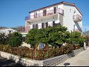 Apartementen VV A1(2+1), A2(5), A3(7) Seget Vranjica - Riviera Trogir  - huis