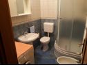 Apartementen Vesna - 40 m from pebble beach: A1(4+1), A2(4), A3(4+1) Seget Vranjica - Riviera Trogir  - Appartement - A3(4+1): badkamer met toilet