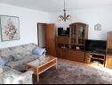 Apartementen Vesna - 40 m from pebble beach: A1(4+1), A2(4), A3(4+1) Seget Vranjica - Riviera Trogir  - Appartement - A3(4+1): woonkamer