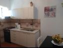 Apartementen Zeljko - with garden: A1(4), SA2(2+1) Seget Vranjica - Riviera Trogir  - Studio-appartment - SA2(2+1): keuken