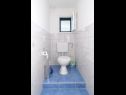 Apartementen Snješka  - 20 m from the sea : A1(9), A2(6+2) Seget Vranjica - Riviera Trogir  - Appartement - A2(6+2): toilet