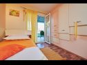Vakantiehuizen Villa Linda - big terraces: H(5+2) Seget Vranjica - Riviera Trogir  - Kroatië  - H(5+2): slaapkamer