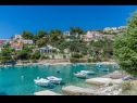 Apartementen Bosiljka - by the sea: A1(5), A2(5), SA3(2) Sevid - Riviera Trogir  - vegetatie (huis en omgeving)