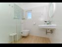 Apartementen Bosiljka - by the sea: A1(5), A2(5), SA3(2) Sevid - Riviera Trogir  - Appartement - A1(5): badkamer met toilet