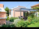 Vakantiehuizen Mirjana - beautiful garden with barbecue: H(4+1) Trogir - Riviera Trogir  - Kroatië  - huis
