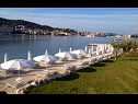 Vakantiehuizen Mirjana - beautiful garden with barbecue: H(4+1) Trogir - Riviera Trogir  - Kroatië  - strand