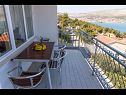 Apartementen Petar - great location close to the sea: A1 Donji (4+2), A2 Gornji (4+2) Trogir - Riviera Trogir  - Appartement - A2 Gornji (4+2): balkon