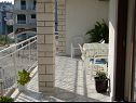 Apartementen Tone - spacious and comfortable: A1 zuti(5+2), A2 plavi(5+2) Trogir - Riviera Trogir  - Appartement - A1 zuti(5+2): overdekt terras