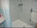 Apartementen Tone - spacious and comfortable: A1 zuti(5+2), A2 plavi(5+2) Trogir - Riviera Trogir  - Appartement - A2 plavi(5+2): badkamer met toilet