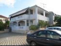 Apartementen Davorka - 50m from the sea A1(2+2), A2(2+2) Trogir - Riviera Trogir  - huis
