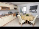 Apartementen Davorka - 50m from the sea A1(2+2), A2(2+2) Trogir - Riviera Trogir  - Appartement - A1(2+2): keuken en eetkamer