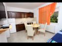 Apartementen Davorka - 50m from the sea A1(2+2), A2(2+2) Trogir - Riviera Trogir  - Appartement - A2(2+2): keuken en eetkamer