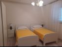 Apartementen Marija - 10m from beach: A1(4+1), A2(6), A3(6+2) Trogir - Riviera Trogir  - Appartement - A3(6+2): slaapkamer