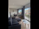 Apartementen Tomi - with beautiful view: A1(4+1) Trogir - Riviera Trogir  - Appartement - A1(4+1): woonkamer