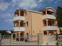 Apartementen Antonija - fitness: SA1(2), A2(2+2), SA3(2+1), A4(2+2) Vinisce - Riviera Trogir  - huis