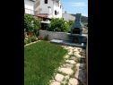 Vakantiehuizen More - garden shower: H(10+2) Vinisce - Riviera Trogir  - Kroatië  - komin