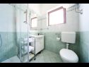 Apartementen Zlatko - 100m from the sea A1(4), A2(4), A3(4) Muline - Eiland Ugljan  - Appartement - A2(4): badkamer met toilet