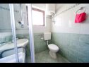 Apartementen Zlatko - 100m from the sea A1(4), A2(4), A3(4) Muline - Eiland Ugljan  - Appartement - A2(4): badkamer met toilet
