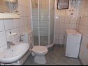 Vakantiehuizen Bugi - free parking H(8+2) Bibinje - Riviera Zadar  - Kroatië  - H(8+2): badkamer met toilet