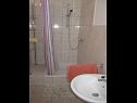 Vakantiehuizen Andro - with parking : H(8) Bibinje - Riviera Zadar  - Kroatië  - H(8): badkamer met toilet