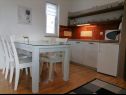 Apartementen Fuzu - 50 m from sea: A2(2+1), SA3(2) Bibinje - Riviera Zadar  - Appartement - A2(2+1): keuken en eetkamer