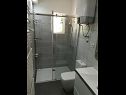 Apartementen Vlatkica - 10 m from beach: A1 Vlatkica(4), A2 Lea(4) Maslenica - Riviera Zadar  - Appartement - A1 Vlatkica(4): badkamer met toilet