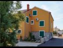 Apartementen Stosa - with parking : A1(2+1), A2(2+1), A3(3+3) Nin - Riviera Zadar  - huis
