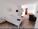 Apartementen Petar - 30 m from sandy beach: A1(6+1), A2(4), SA3(2) Nin - Riviera Zadar  - Studio-appartment - SA3(2): interieur