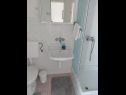 Apartementen Slava - private parking: A1(6+1) Nin - Riviera Zadar  - Appartement - A1(6+1): badkamer met toilet