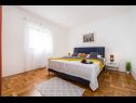Apartementen Mari - with view: A1(4) Novigrad - Riviera Zadar  - Appartement - A1(4): slaapkamer