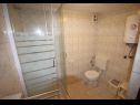 Apartementen Andrija - with great view: A1(2), A2(4), A3(4+1), A4(2+1) Rtina - Riviera Zadar  - Studio-appartment - A1(2): badkamer met toilet